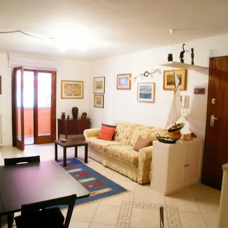 Gloria Apartment *